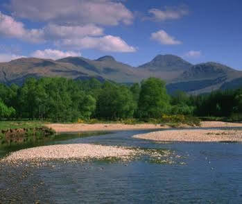 Hotel Glenbruar House à Crianlarich Extérieur photo